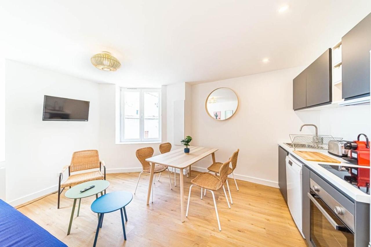 Apartment The Charming Marcellin 6 People